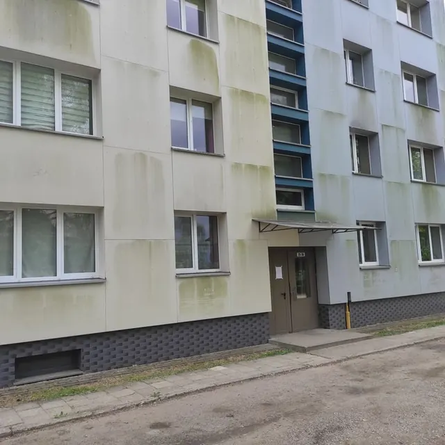 Daugiabučio fasadas iš arti